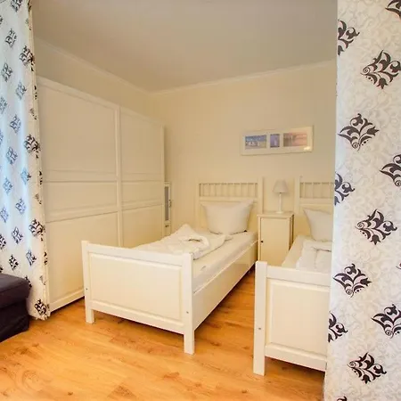 Strandhotel, App 5sh221 Apartment Heiligenhafen